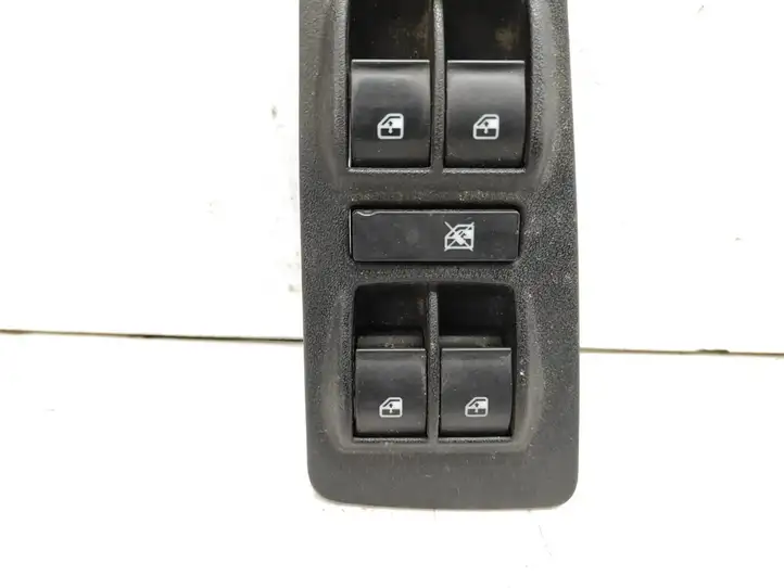 Lancia Delta (2008 - 2014) 735474931 Кнопка стеклоподъемников — фото 6