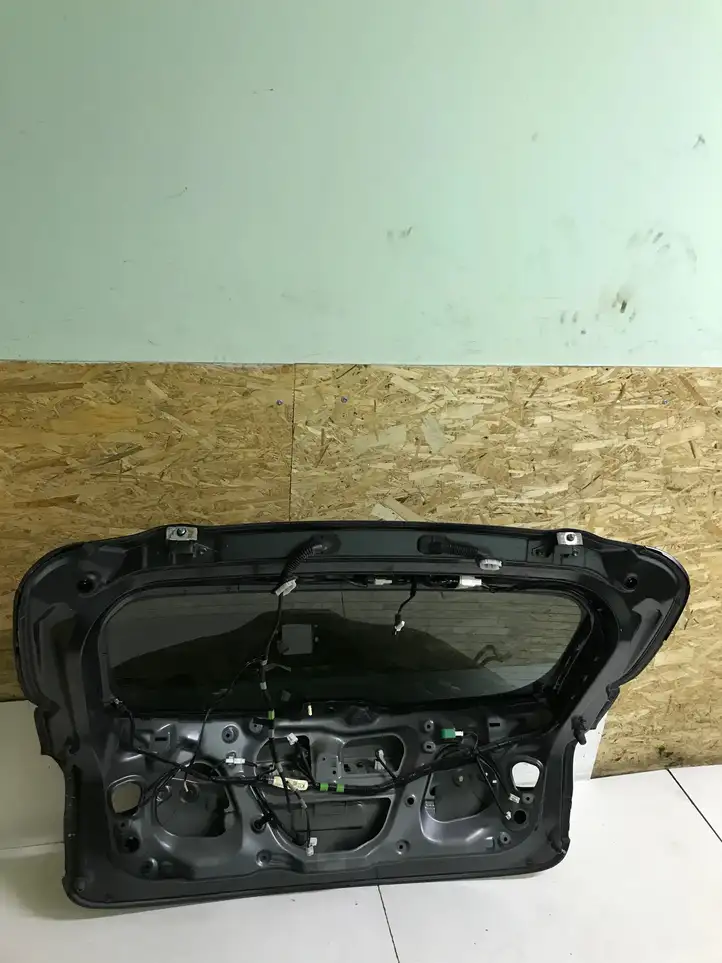 Mazda 3 II (2013 - 2017) MAZDA3 Крышка багажника — фото 5