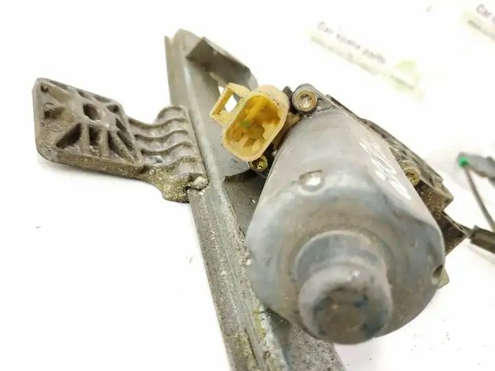 Cadillac DeVille (2001 - ) Стеклоподъемник передней двери — фото 7