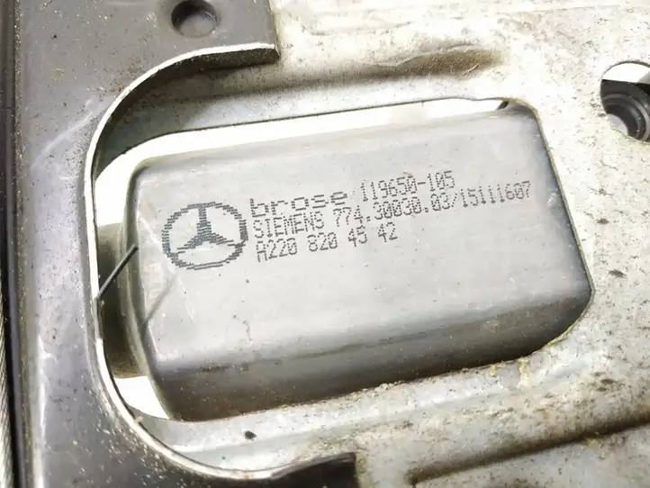Mercedes-Benz C W203 (2000 - 2007) Стеклоподъемник передней двери — фото 7