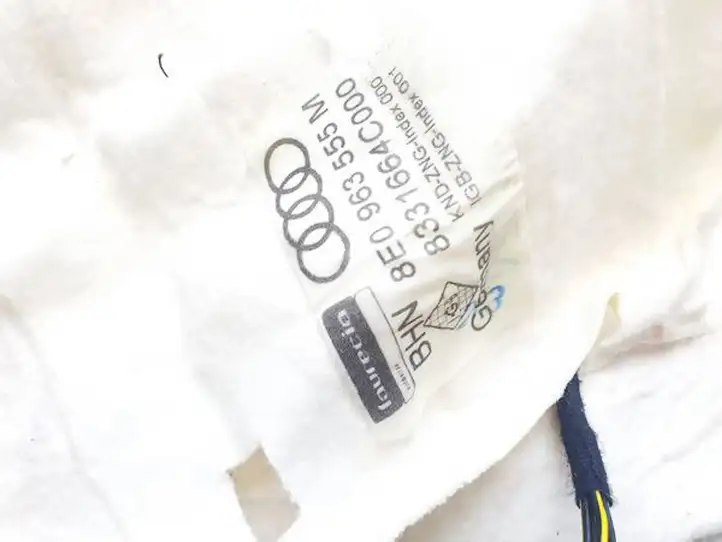 Audi A4 S4 B6 8E 8H (2000 - 2006) 8e0963555m Прочие внешние детали — фото 2