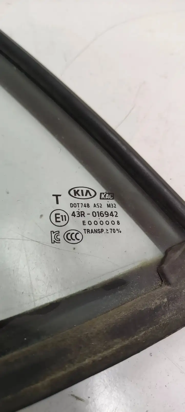 Kia Picanto (2017 - ) 43R016942 Форточка двери — фото 4