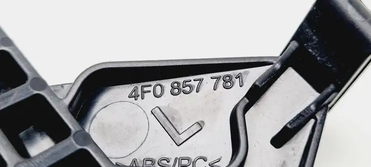 Audi A6 S6 C6 4F (2008 - 2011) 4F0857781 Прочие детали салона — фото 3