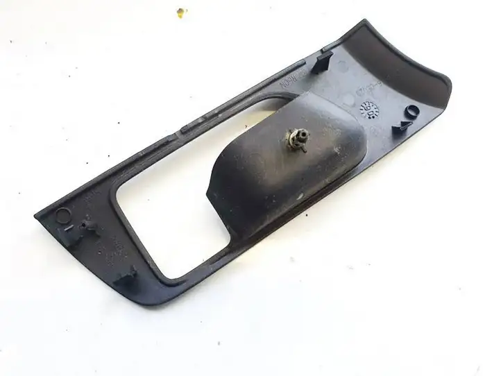 Toyota Avensis T250 (2006 - 2009) 6761605020 Прочие детали салона — фото 4