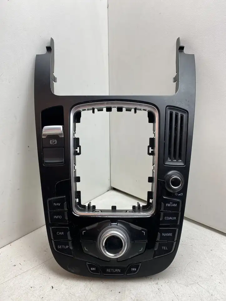 Audi A5 8T 8F (2007 - 2011) 8T0919609A Контроллер мультимедийной системы — фото 1