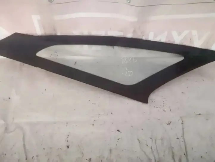 Honda Civic (2011 - 2017)   Заднее боковое стекло кузова