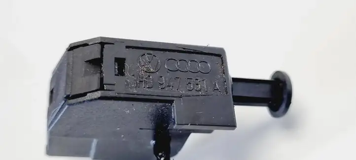 Audi A6 S6 C5 4B (2001 - 2004) 1H0947561A Датчик стояночного тормоза — фото 4