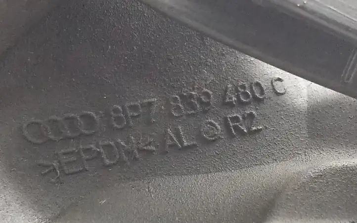 Audi A3/S3 8P (2008 - 2013) 8P7839480C Облицовка заднего бокового стекла — фото 3