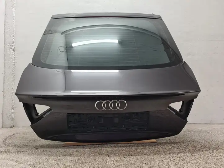 Audi A5 8T 8F (2011 - 2016) Крышка багажника — фото 1