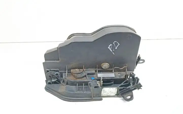 BMW 3 E92 E93 (2005 - 2014) 7202144 Замок ручки двери — фото 1