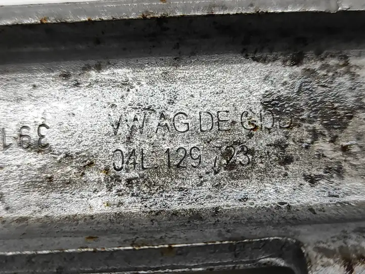 (2014 - 2018) 04L129923 Прочие детали моторного отсека — фото 3
