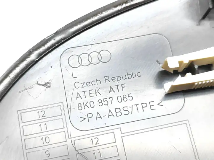 Audi A4 S4 B8 8K (2007 - 2011) 8K0857085 Прочие детали салона — фото 3