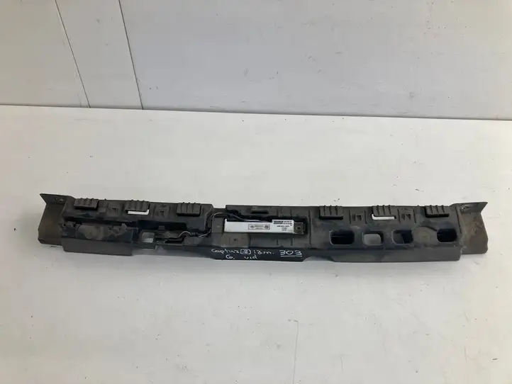 Renault Captur (2013 - 2020) 850427020R Кронштейн заднего бампера — фото 1