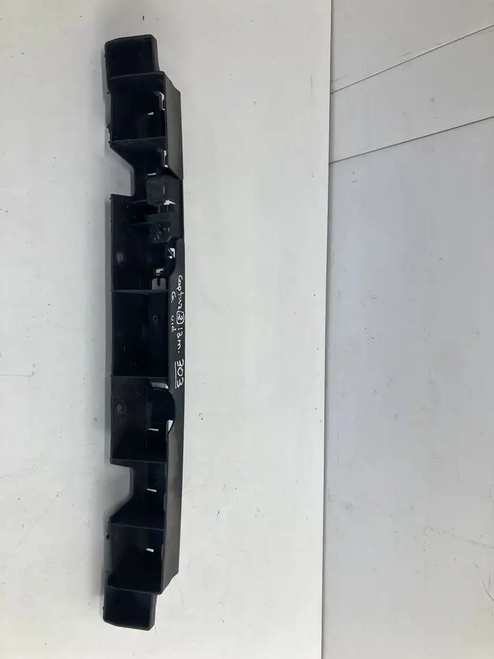 Renault Captur (2013 - 2020) 850427020R Кронштейн заднего бампера — фото 3