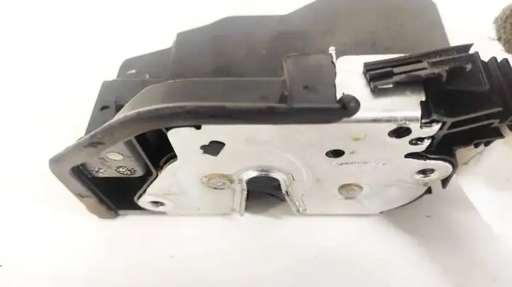 BMW X3 F25 (2010 - 2017) 7276674 Замок задней двери — фото 2