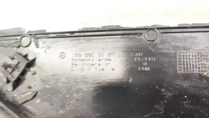 Mercedes-Benz A W169 (2004 - 2012) 1696900187 Прочие внешние детали — фото 3