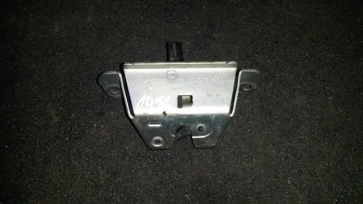 Toyota Aygo AB10 (2008 - 2012) 693500h010 Замок крышки багажника — фото 1