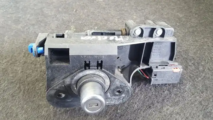 Opel Meriva A (2002 - 2006) 13168316 Ручка крышки багажника — фото 1