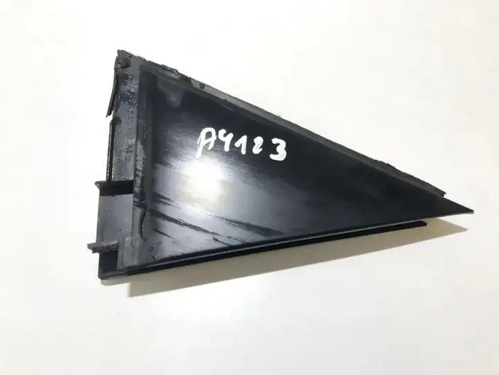 Toyota Prius (XW20) (2003 - 2009)  6748747031 Другая деталь салона