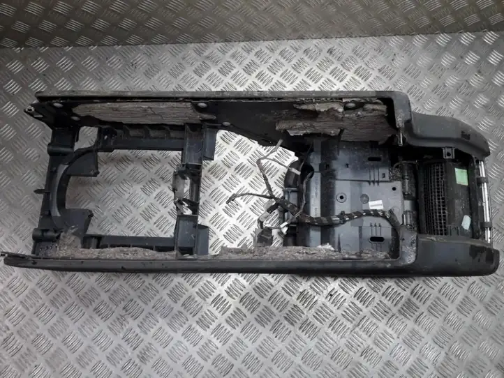 Land Rover Range Rover L322 (2002 - 2005) 64228385389 Прочие детали салона — фото 3