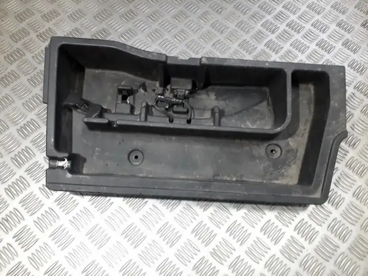 Toyota Corolla E120 E130 (2004 - 2007) 6499502010 Прочие детали салона — фото 1