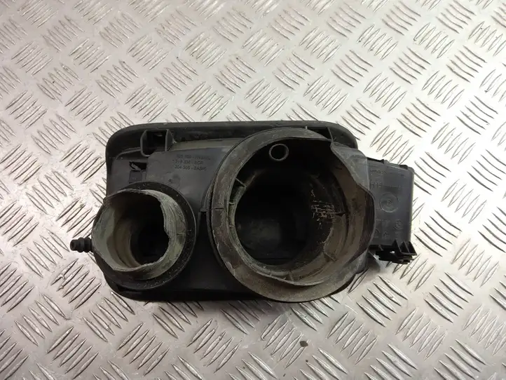 BMW 5 F10 F11 (2009 - 2016) 7204365 Крышка топливного бака — фото 3