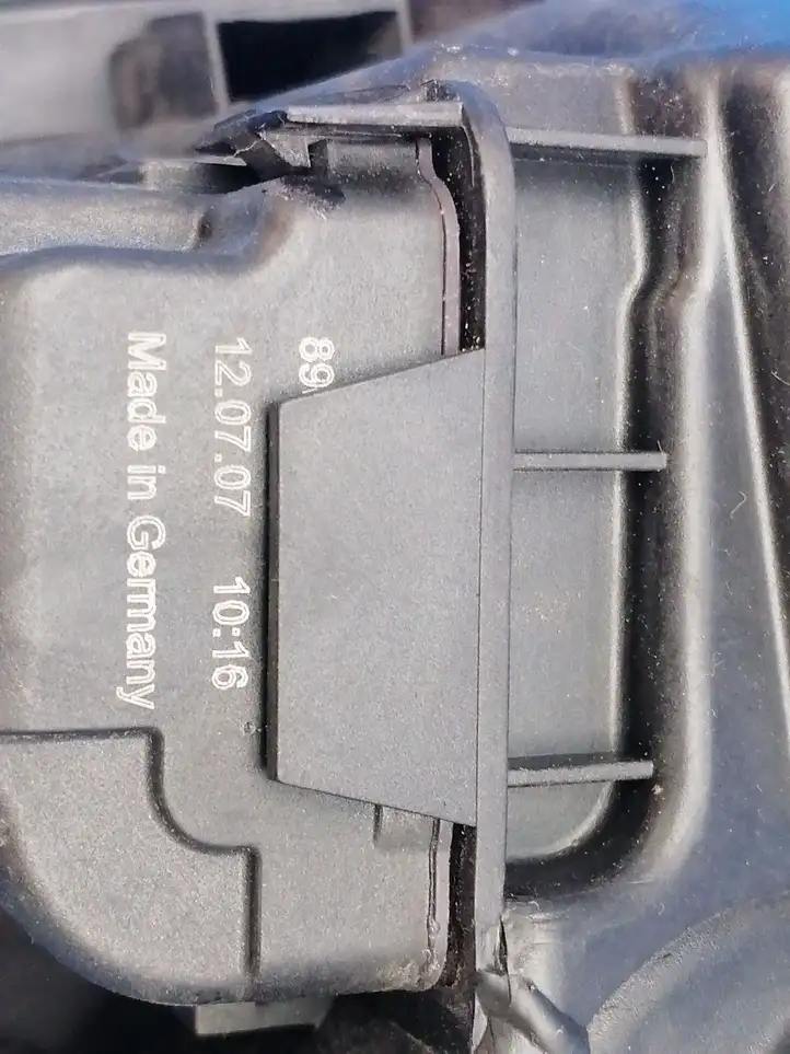 Mercedes-Benz C W204 (2007 - 2014) A0005846517 Крышка топливного бака — фото 5