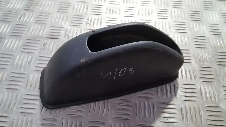 Toyota Avensis Verso (2004 - 2009) 5894144020 Прочие детали салона — фото 1