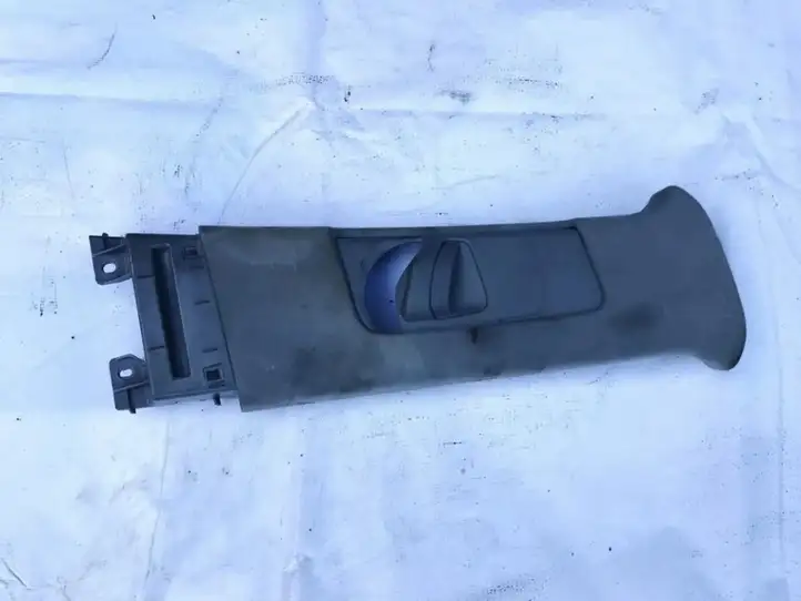 Toyota Prius (XW20) (2003 - 2009) 7302333010 Прочие детали салона — фото 1