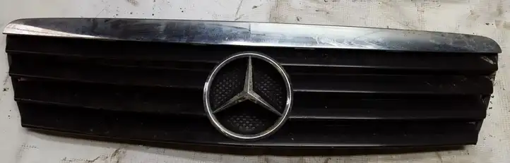 Mercedes-Benz A W168 (1997 - 2004) 1688801283 Передняя решетка — фото 1