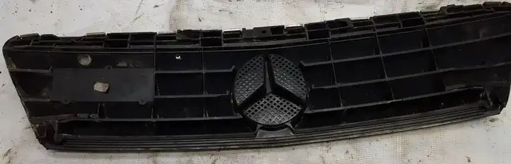 Mercedes-Benz A W168 (1997 - 2004) 1688801283 Передняя решетка — фото 2