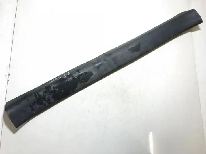 Toyota Prius (XW20) (2003 - 2009) 6791447030 Прочие детали салона — фото 1