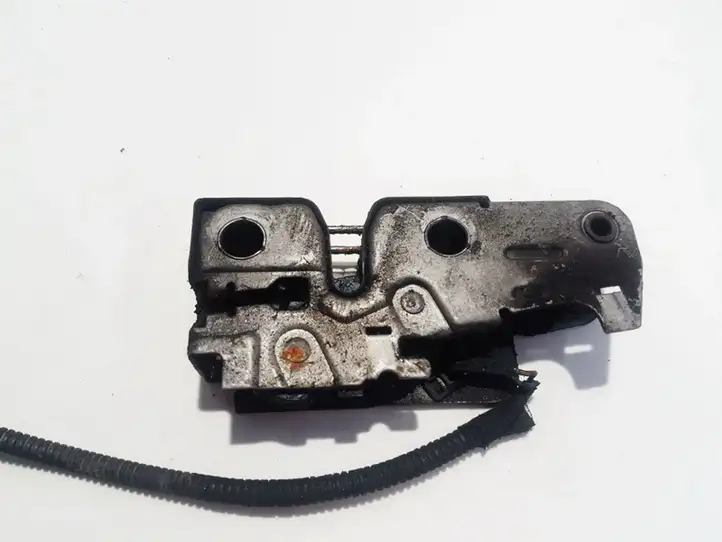 Volkswagen Golf VI (2009 - 2013)  4008 Замок капота