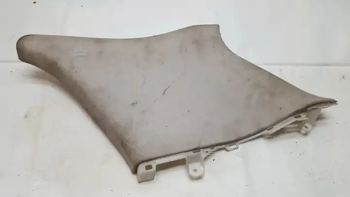 Toyota Corolla E120 E130 (2004 - 2007) 6247102130 Прочие детали салона — фото 1