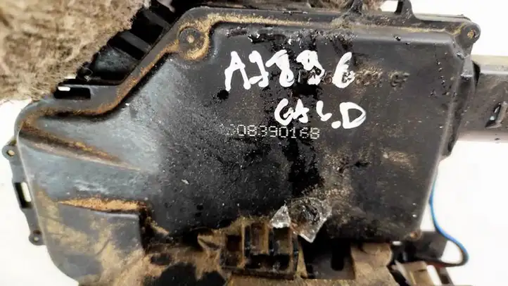 Audi A6 S6 C5 4B (1997 - 2001) 4B0839016B Замок задней двери — фото 3