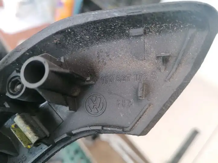 Volkswagen Touran I (2003 - 2010) 1T0867172B Прочие детали салона — фото 3