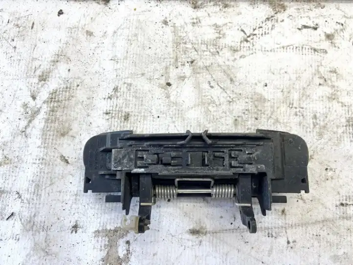 Audi A4 (2000 - 2006)  4B0839885 Наружная ручка
