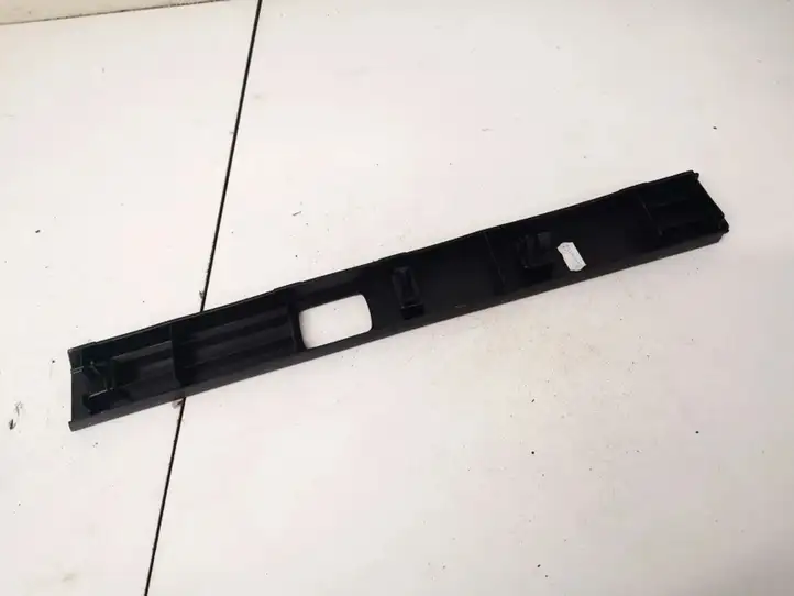 Toyota Avensis T270 (2012 - 2015) 5841105010 Прочие детали салона — фото 2