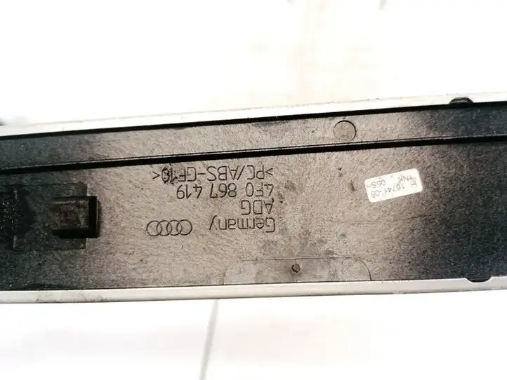 Audi A6 S6 C6 4F (2004 - 2008) 4F0867419 Прочие детали салона — фото 3