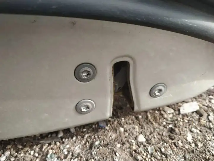 Toyota Corolla Verso AR10 (2004 - 2009) Замок задней двери — фото 2