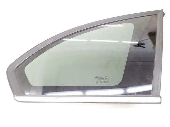 Chevrolet Captiva (2013 - 2016) 96622513 Заднее боковое стекло — фото 1
