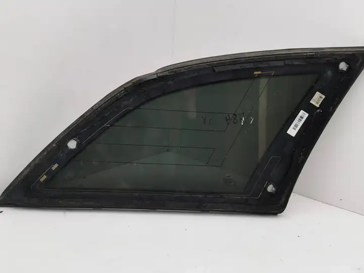 Mercedes-Benz C W204 (2007 - 2014) A2046707512 Заднее боковое стекло — фото 4