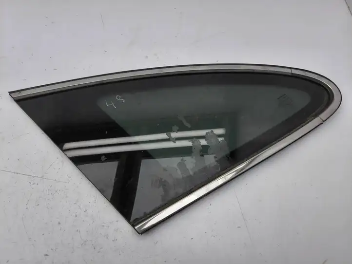 Honda CR-V (2006 - 2009) Заднее боковое стекло — фото 1