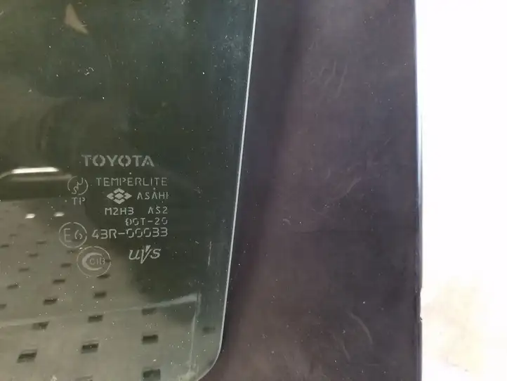 Toyota RAV 4 (XA20) (2000 - 2005) Стекло задней двери — фото 2