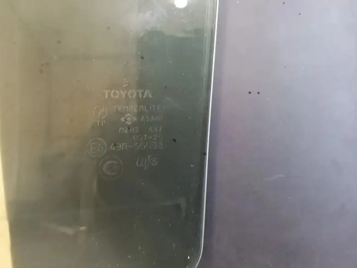 Toyota RAV 4 (XA20) (2000 - 2005) Стекло задней двери — фото 2