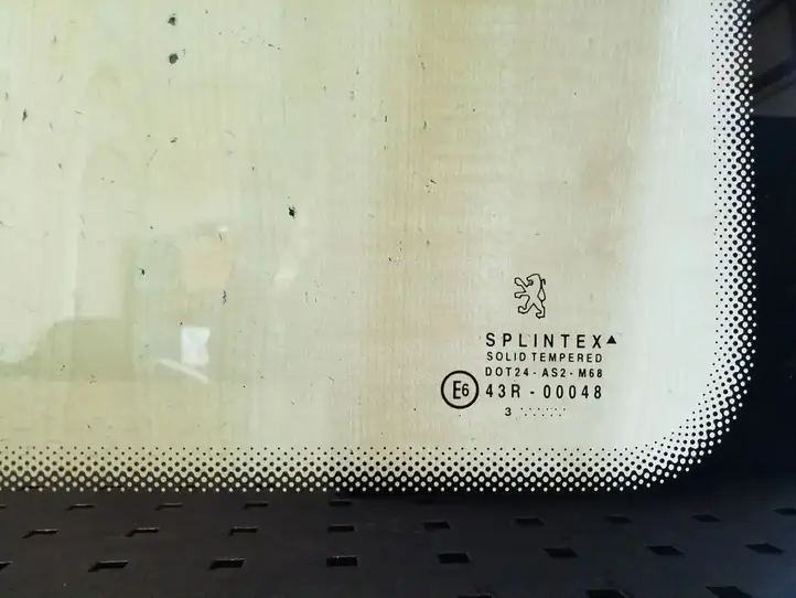 Peugeot 307 CC (2001 - 2005) Заднее боковое стекло — фото 4