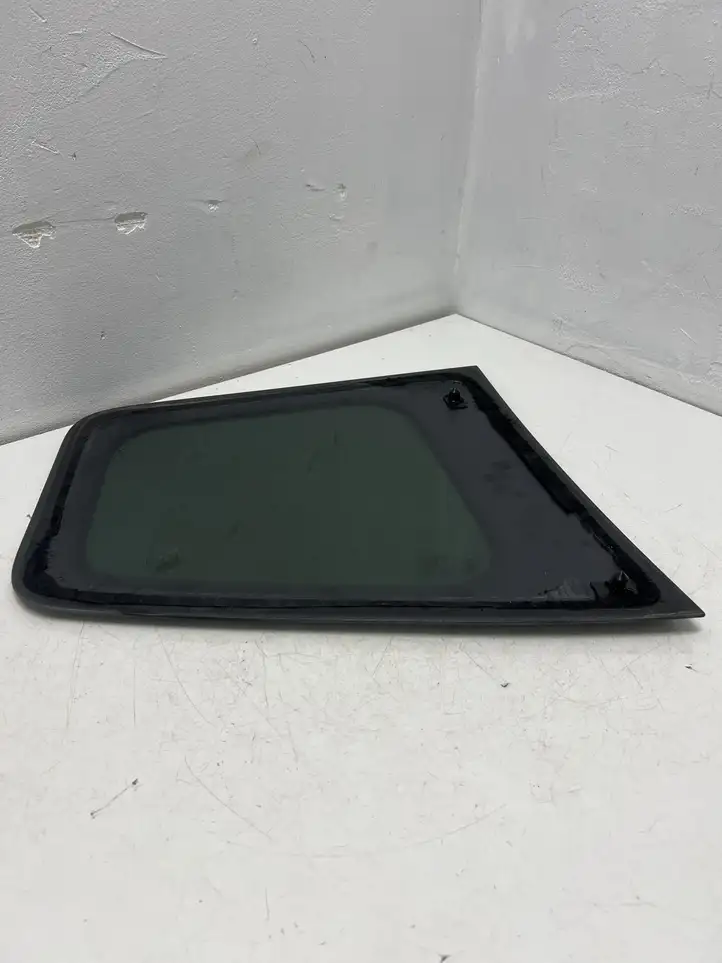 Ford Transit Courier (2014 - 2022)  ET76A29751B Заднее боковое стекло кузова