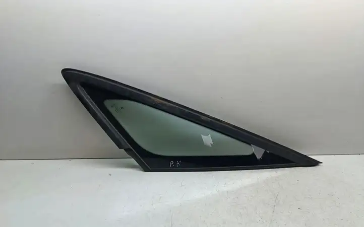 BMW 2 F46 (2015 - ) E143R001735 Форточка двери — фото 1