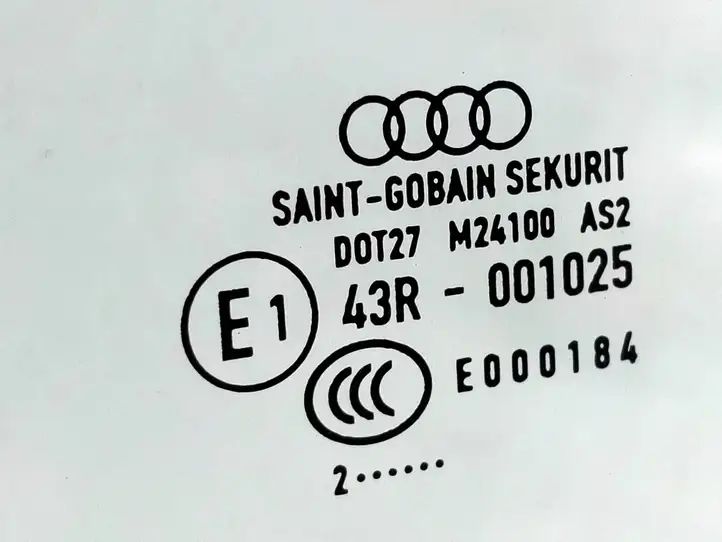 Audi A3/S3 8P (2008 - 2013) 43R001025 Стекло передней двери — фото 2