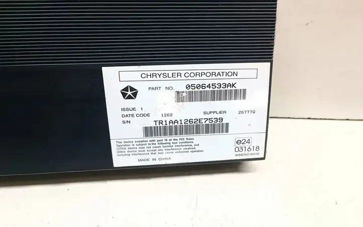 Jeep Grand Cherokee (2010 - 2021) 05064533AK Усилитель звука — фото 3